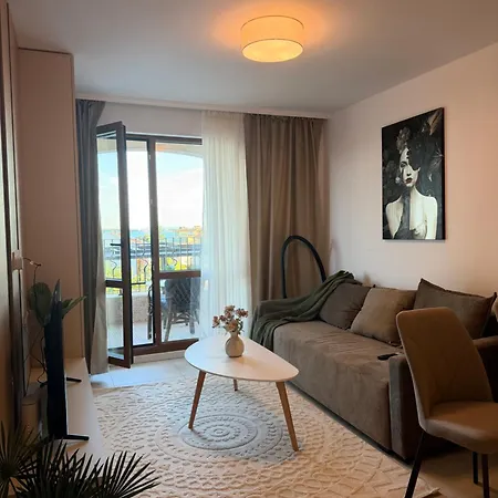 Green Fort Apartment *
